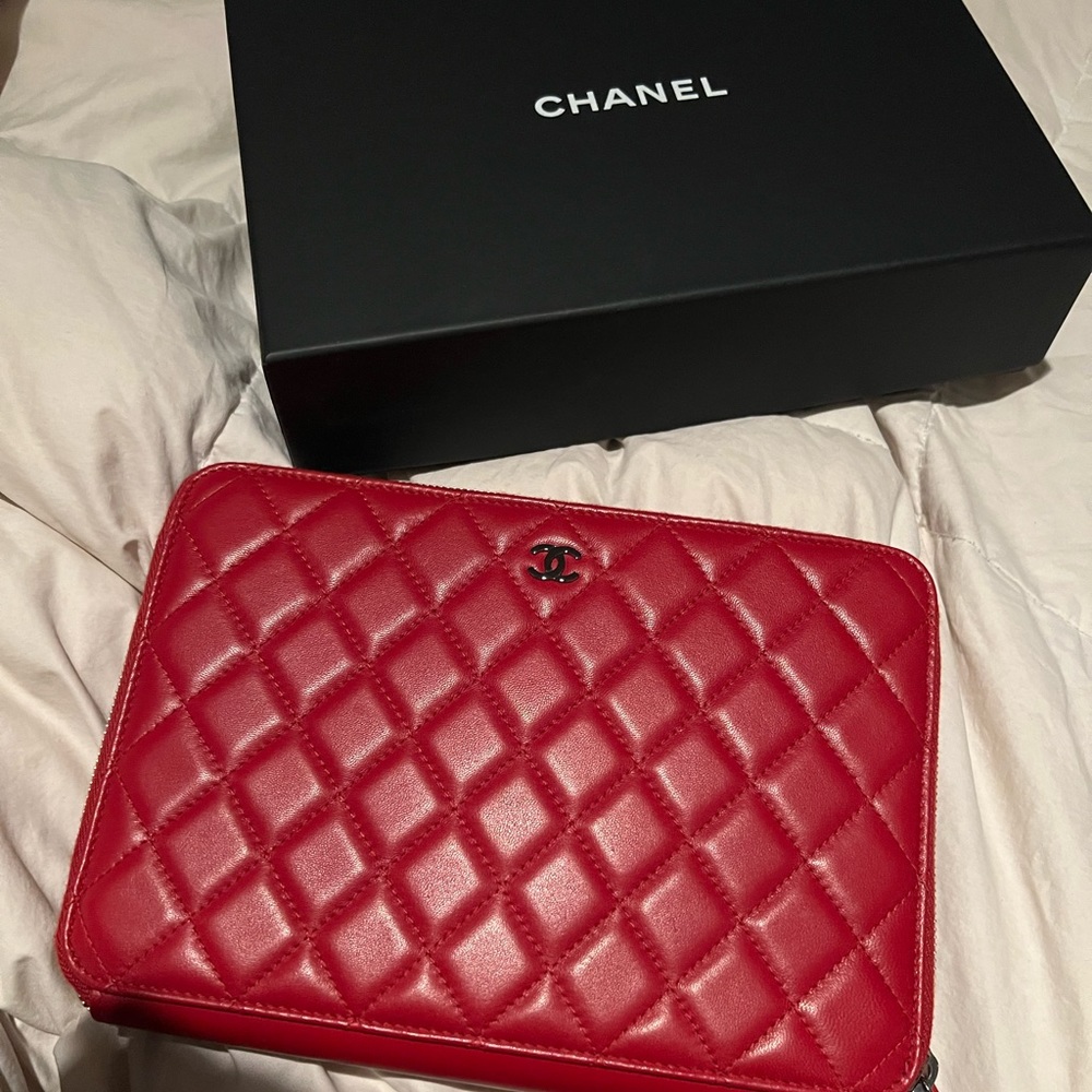 Chanel Travel Wallet Lambskin (NWT)
